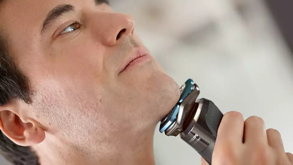 Philips Series 7000 Wet and Dry Electric Shaver - S7887-55